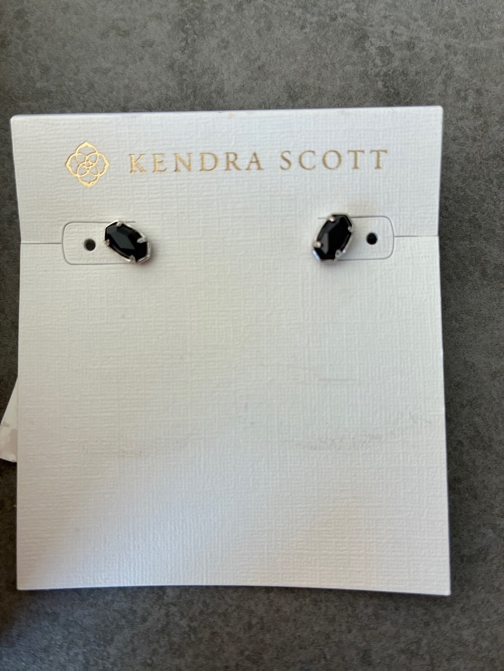 Kendra Scott Emilie stud